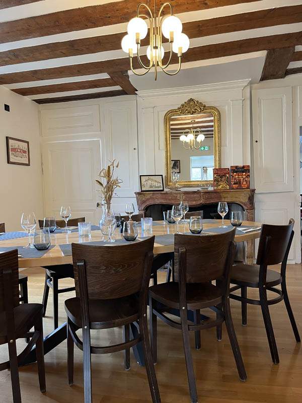 table-restaurant-1719-Arc-et-senans
